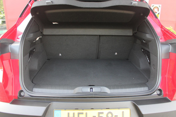 Alfa Romeo junior ELETTRICA SPECIALE 156PK 54 kWh | PANORAMISCH SCHUIF/KANTEL DAK | BICOLOR DAK (ZWART DAK) | WARMTEPOMP | TECHNOLOGIE PAKKET (O.A. FULL LED ADAPTIVE MATRIX KOPLAMPEN/DODEHOEK DETECTIE/DRAADLOZE TELEFOONLADER/ACHTERUITRIJ CAMERA/PARKEERSENSOREN VOOR, ACHTER,ZIJKANT) | DRAADLOZE APPLE CARPLAY/ANDROID AUTO | CLIMATE CONTROL | ELEKTRISCH BEDIENBARE ACHTERKLEP | STOEL VERWARMING | ELEKTRISCH BEDIENBARE VOORSTOEL MET MASSAGE FUNCTIE | VERKEERSBORDEN HERKENNING | ADAPTIVE CRUISE CONTROL | KEYLESS ENTRY/START | VOORRUIT VERWARMING |