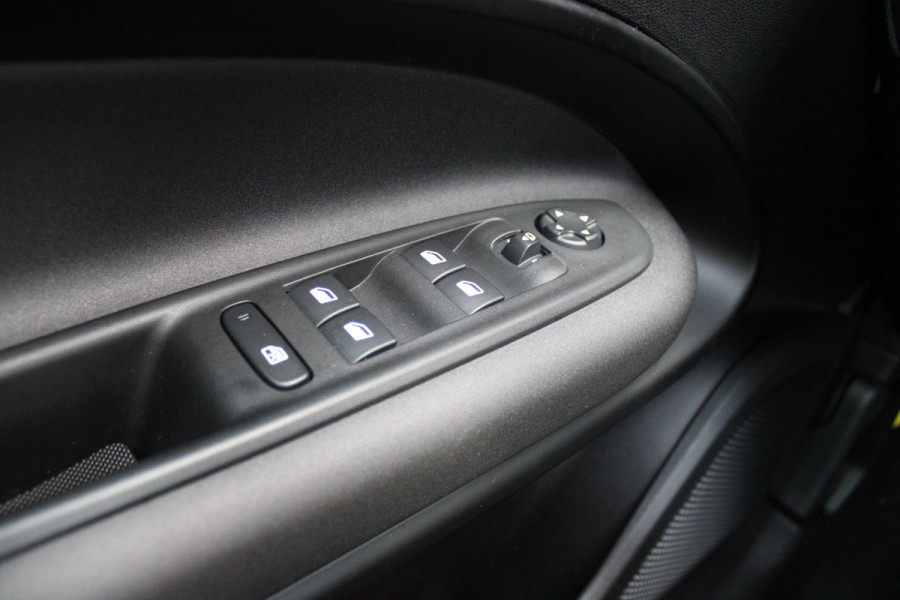 Alfa Romeo junior ELETTRICA SPECIALE 156PK 54 kWh | PANORAMISCH SCHUIF/KANTEL DAK | BICOLOR DAK (ZWART DAK) | WARMTEPOMP | TECHNOLOGIE PAKKET (O.A. FULL LED ADAPTIVE MATRIX KOPLAMPEN/DODEHOEK DETECTIE/DRAADLOZE TELEFOONLADER/ACHTERUITRIJ CAMERA/PARKEERSENSOREN VOOR, ACHTER,ZIJKANT) | DRAADLOZE APPLE CARPLAY/ANDROID AUTO | CLIMATE CONTROL | ELEKTRISCH BEDIENBARE ACHTERKLEP | STOEL VERWARMING | ELEKTRISCH BEDIENBARE VOORSTOEL MET MASSAGE FUNCTIE | VERKEERSBORDEN HERKENNING | ADAPTIVE CRUISE CONTROL | KEYLESS ENTRY/START | VOORRUIT VERWARMING |
