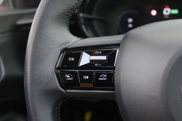 Alfa Romeo junior ELETTRICA SPECIALE 156PK 54 kWh | PANORAMISCH SCHUIF/KANTEL DAK | BICOLOR DAK (ZWART DAK) | WARMTEPOMP | TECHNOLOGIE PAKKET (O.A. FULL LED ADAPTIVE MATRIX KOPLAMPEN/DODEHOEK DETECTIE/DRAADLOZE TELEFOONLADER/ACHTERUITRIJ CAMERA/PARKEERSENSOREN VOOR, ACHTER,ZIJKANT) | DRAADLOZE APPLE CARPLAY/ANDROID AUTO | CLIMATE CONTROL | ELEKTRISCH BEDIENBARE ACHTERKLEP | STOEL VERWARMING | ELEKTRISCH BEDIENBARE VOORSTOEL MET MASSAGE FUNCTIE | VERKEERSBORDEN HERKENNING | ADAPTIVE CRUISE CONTROL | KEYLESS ENTRY/START | VOORRUIT VERWARMING |