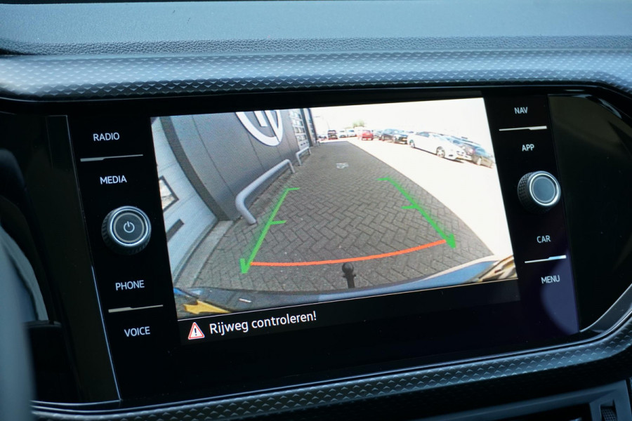 Volkswagen T-Cross 1.0 TSI Life + CAMERA / TREKHAAK / APPLE CARPLAY