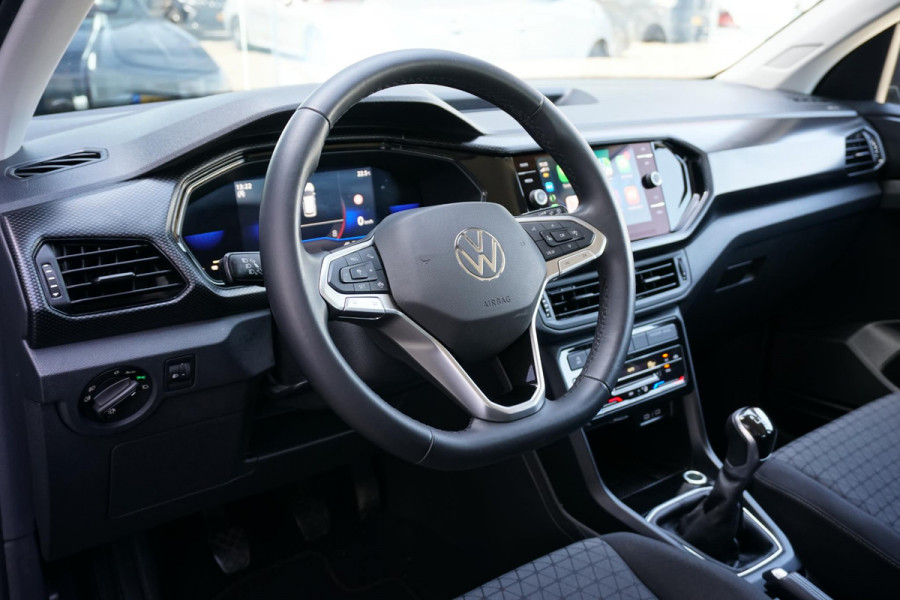 Volkswagen T-Cross 1.0 TSI Life + CAMERA / TREKHAAK / APPLE CARPLAY