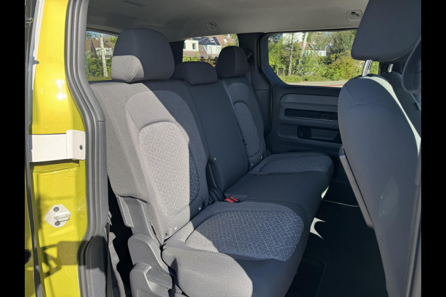 Volkswagen ID. Buzz Pure 59 kWh 170pk Stoelverwarming | Adaptieve Cruise |  Getint glas | Nederlandse auto | Regensensor