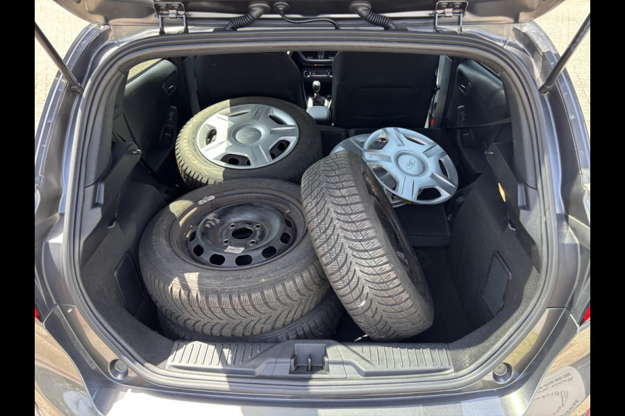 Ford Fiesta 1.0 EcoBoost Hybrid ST-Line X 125 PK | Winter Pack | Achteruitrijcamera | 1e Eigenaar | Dealer Onderhouden