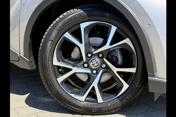 Toyota C-HR 2.0 Hybrid Team D | ACC | CarPlay | Camera | Keyless | 18 inch