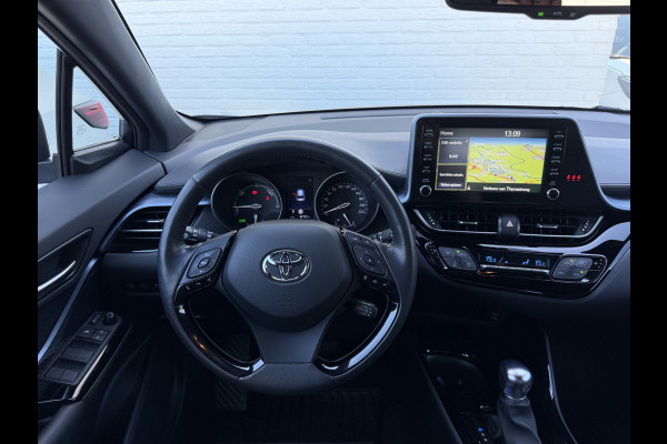 Toyota C-HR 2.0 Hybrid Team D | ACC | CarPlay | Camera | Keyless | 18 inch