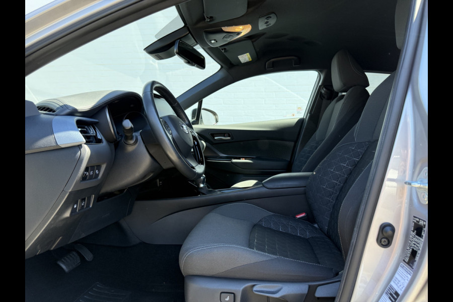 Toyota C-HR 2.0 Hybrid Team D | ACC | CarPlay | Camera | Keyless | 18 inch