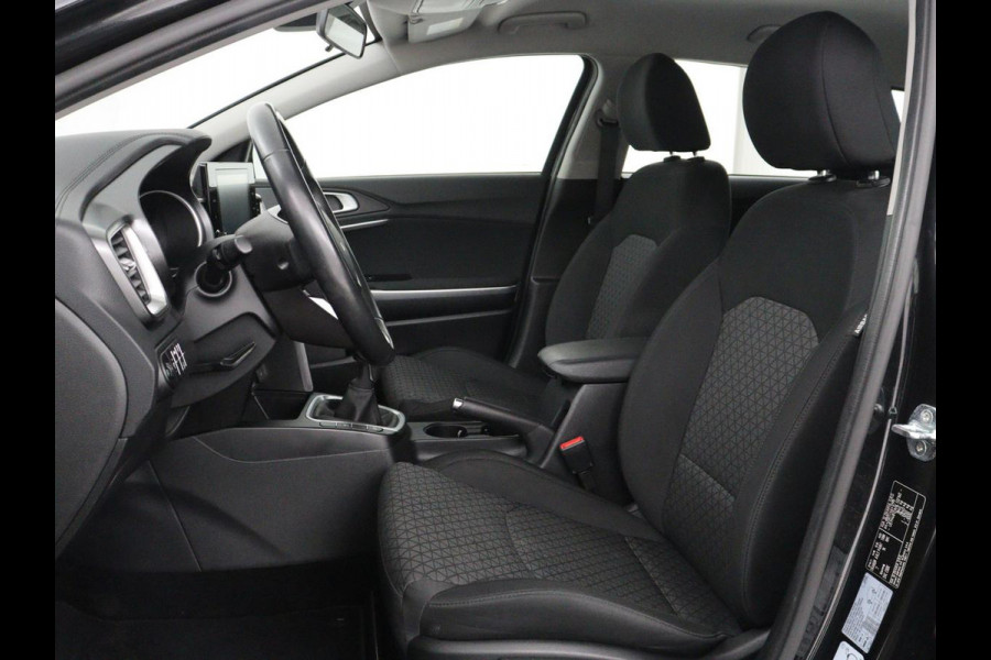 Kia Ceed 1.0 T-GDi ComfortLine | Adaptive cruise | Carplay | Camera | DAB | Climate control | Bluetooth | 16'' lichtmetalen velgen