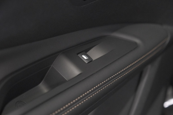 Peugeot 3008 PureTech 130 EAT8 GT Black Pack | Camera | Adaptieve Cruise Control | Elektronische Kofferklep | Apple Carplay