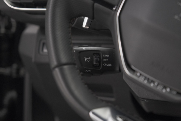 Peugeot 3008 PureTech 130 EAT8 GT Black Pack | Camera | Adaptieve Cruise Control | Elektronische Kofferklep | Apple Carplay