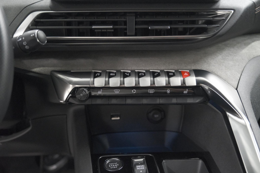 Peugeot 3008 PureTech 130 EAT8 GT Black Pack | Camera | Adaptieve Cruise Control | Elektronische Kofferklep | Apple Carplay