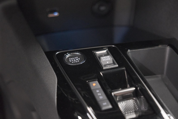 Peugeot 3008 PureTech 130 EAT8 GT Black Pack | Camera | Adaptieve Cruise Control | Elektronische Kofferklep | Apple Carplay