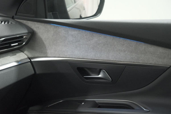 Peugeot 3008 PureTech 130 EAT8 GT Black Pack | Camera | Adaptieve Cruise Control | Elektronische Kofferklep | Apple Carplay