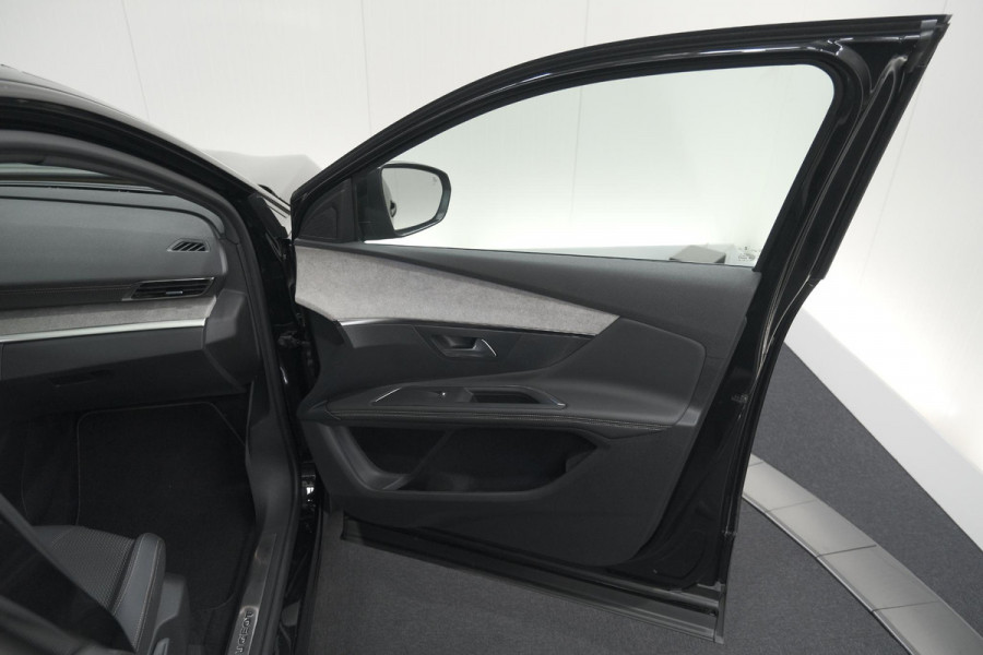 Peugeot 3008 PureTech 130 EAT8 GT Black Pack | Camera | Adaptieve Cruise Control | Elektronische Kofferklep | Apple Carplay