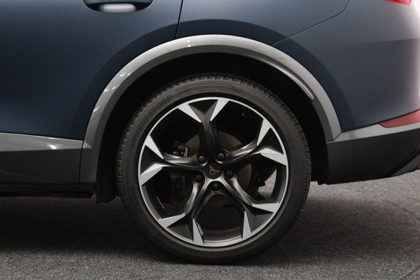 CUPRA Formentor 1.4 e-Hybrid 204 PK Performance PHEV, Panoramadak, Kuipstoelen, Memory, Adap. Cruise Control