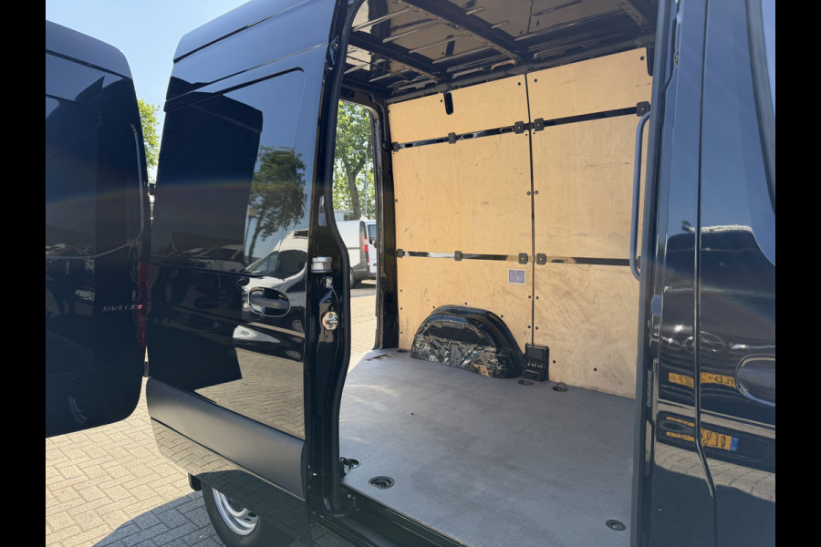 Mercedes-Benz Sprinter 314 2.2 CDI autmaat L1H2 zwart / euro 6 / bpm vij / vaste prijs rijklaar € 23.950 ex btw / lease vanaf € 391 / cruise en climate control / achteruit camera / navigatie