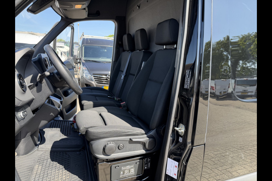 Mercedes-Benz Sprinter 314 2.2 CDI autmaat L1H2 zwart / euro 6 / bpm vij / vaste prijs rijklaar € 23.950 ex btw / lease vanaf € 391 / cruise en climate control / achteruit camera / navigatie