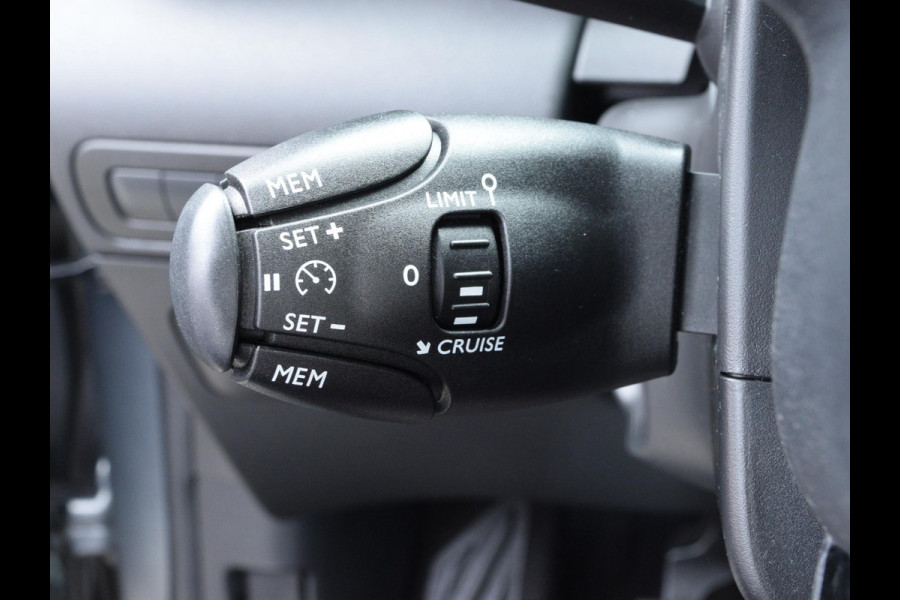 Citroën C3 Aircross 1.2 PureTech S&S Shine CAMERA & SENSOREN | NAVI & CARPLAY | E.C.C. |