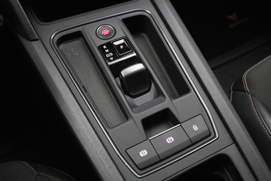 CUPRA Leon Sportstourer 1.4 e-Hybrid Essential, Memory, Stuur- & Stoelverwarming, Camera, Cruise Control