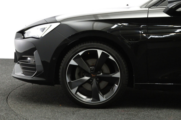 CUPRA Leon Sportstourer 1.4 e-Hybrid Essential, Memory, Stuur- & Stoelverwarming, Camera, Cruise Control