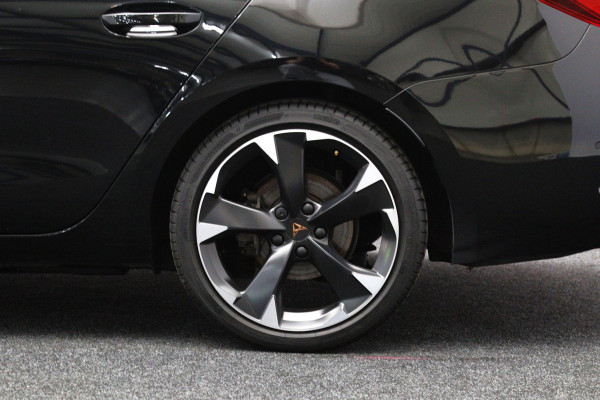 CUPRA Leon Sportstourer 1.4 e-Hybrid Essential, Memory, Stuur- & Stoelverwarming, Camera, Cruise Control