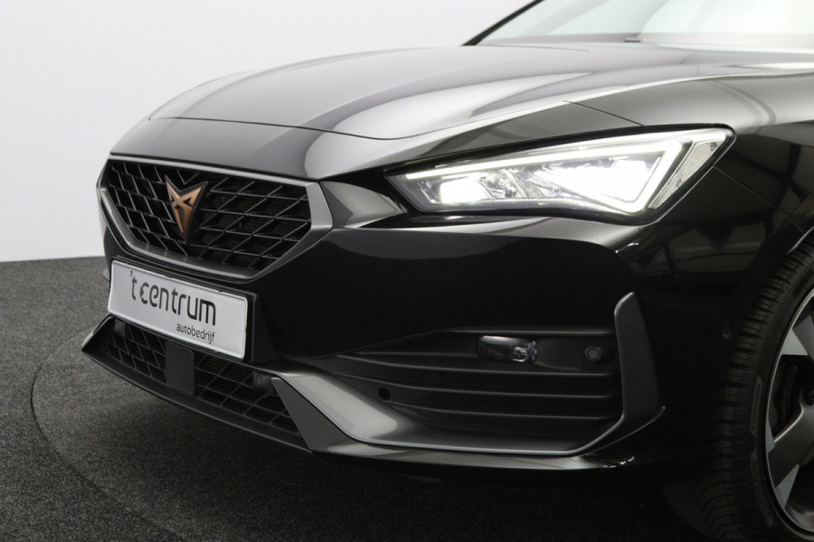 CUPRA Leon Sportstourer 1.4 e-Hybrid Essential, Memory, Stuur- & Stoelverwarming, Camera, Cruise Control