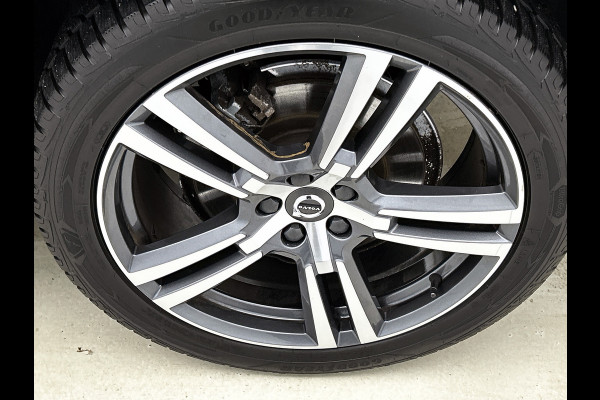 Volvo XC60 2.0 T6 Hybride AWD Inscription / SOH 88% / Panoramadak / Trekhaak / Leder lux./Stuur-Stoelverw / Pdc+camera / Audio & Park Ass./ Lighting / Apk 06-2027