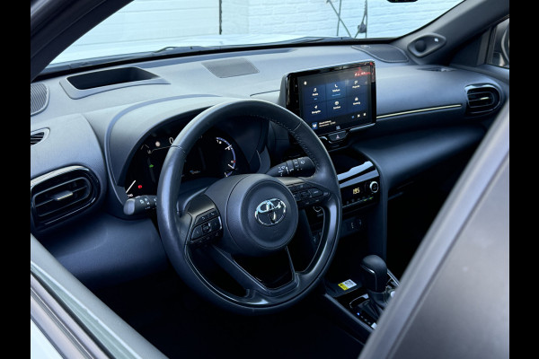 Toyota Yaris Cross 1.5 Hybrid Executive | Pano | Trekhaak | HUD | JBL | Camera | 18 inch