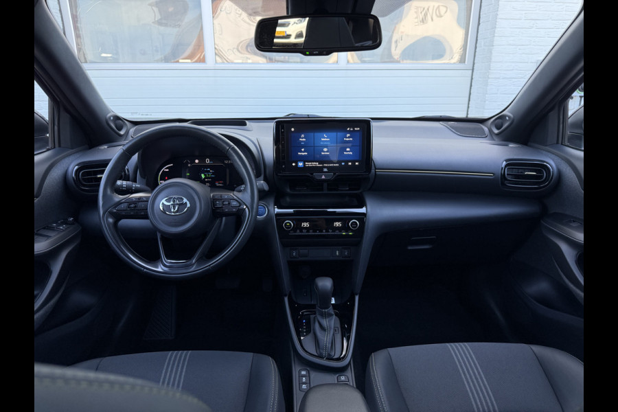 Toyota Yaris Cross 1.5 Hybrid Executive | Pano | Trekhaak | HUD | JBL | Camera | 18 inch