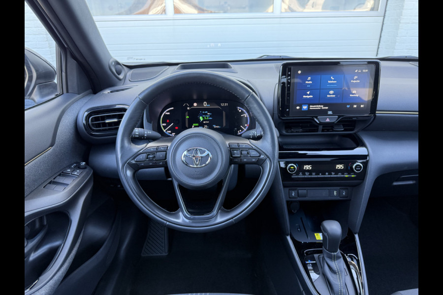 Toyota Yaris Cross 1.5 Hybrid Executive | Pano | Trekhaak | HUD | JBL | Camera | 18 inch