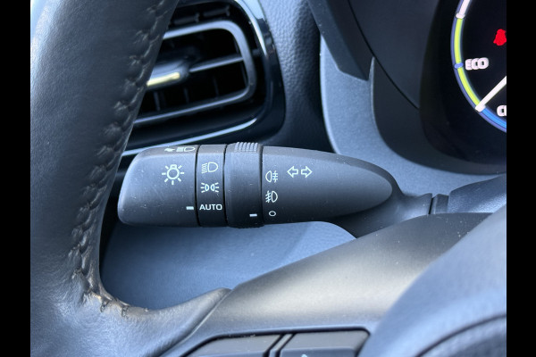 Toyota Yaris Cross 1.5 Hybrid Executive | Pano | Trekhaak | HUD | JBL | Camera | 18 inch