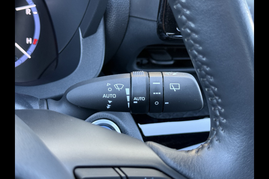 Toyota Yaris Cross 1.5 Hybrid Executive | Pano | Trekhaak | HUD | JBL | Camera | 18 inch