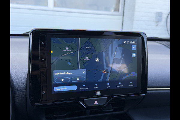 Toyota Yaris Cross 1.5 Hybrid Executive | Pano | Trekhaak | HUD | JBL | Camera | 18 inch