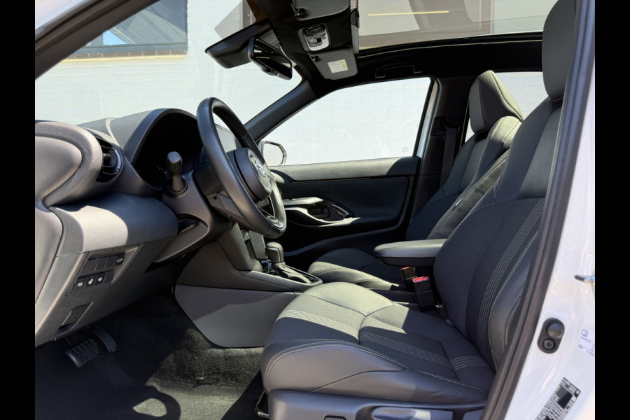Toyota Yaris Cross 1.5 Hybrid Executive | Pano | Trekhaak | HUD | JBL | Camera | 18 inch