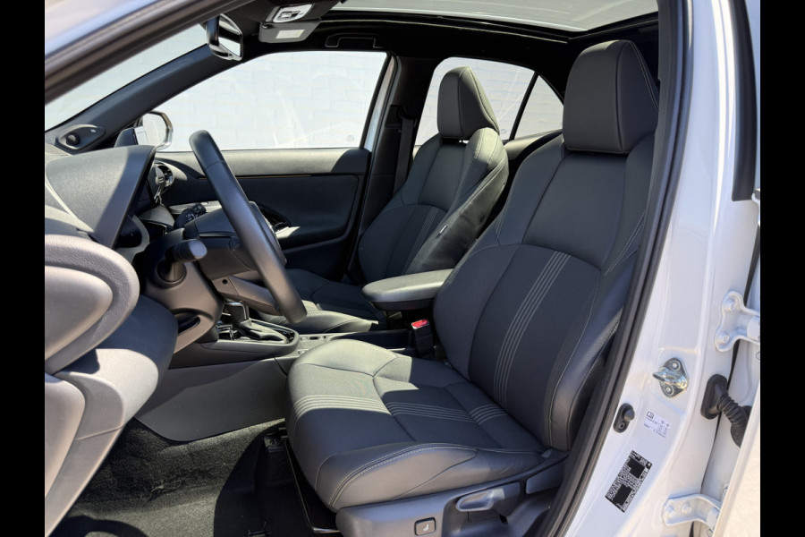 Toyota Yaris Cross 1.5 Hybrid Executive | Pano | Trekhaak | HUD | JBL | Camera | 18 inch