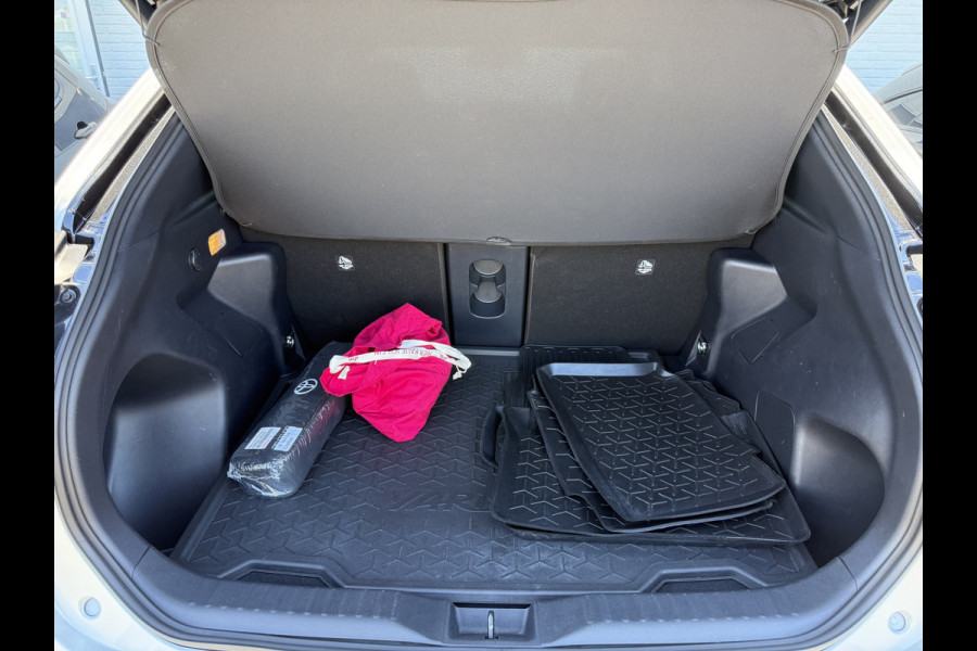 Toyota Yaris Cross 1.5 Hybrid Executive | Pano | Trekhaak | HUD | JBL | Camera | 18 inch