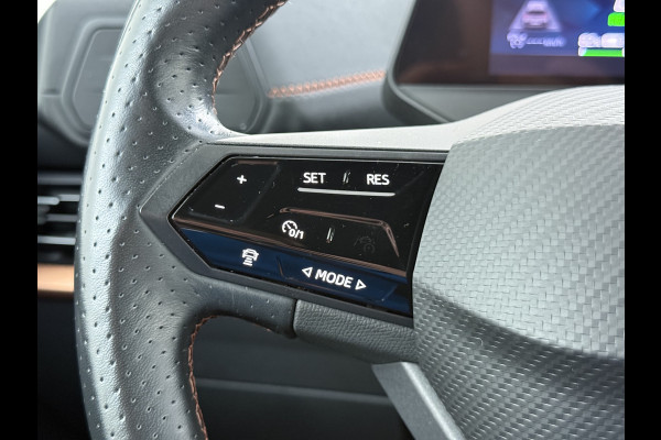 CUPRA Born Performance One 62kWh SOH 93,7% Sport-Comfort Stoelen Navi Camera Stoel+Stuurverwarming Adap.Cruise Android Auto Apple Carplay P Elek.Stoelen Keyless advanced Privacy Glas Lmv Coper Isofix Bluetooth Led Rijstrooksensor 1e Eigenaar Origineel Nederlandse Auto