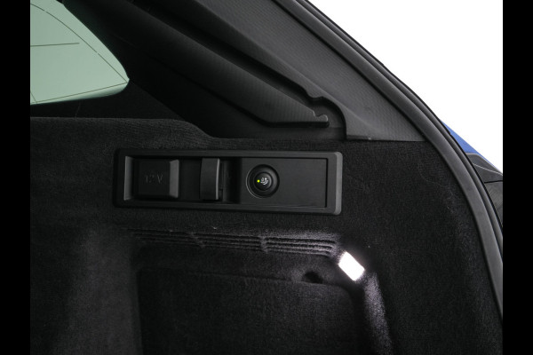 BMW 3 Serie Touring 330e M-Sportpack High Executive (Plug-in) Aut. *LEATHER-MICROFIBRE | FULL-LED | DIGI-COCKPIT | HEATED-SPORTSEATS | CAMERA | CARPLAY | SHIFTPADDLES | NAVI-FULLMAP | PRIVACY-GLASS | ECC | PDC | CRUISE | TOWBAR | 18''ALU*
