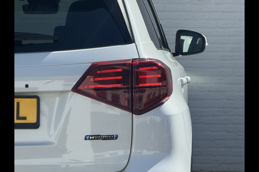 Suzuki Vitara 1.5 Hybrid Style Automaat Carplay Panorama Camera Adaptieve cruise All season