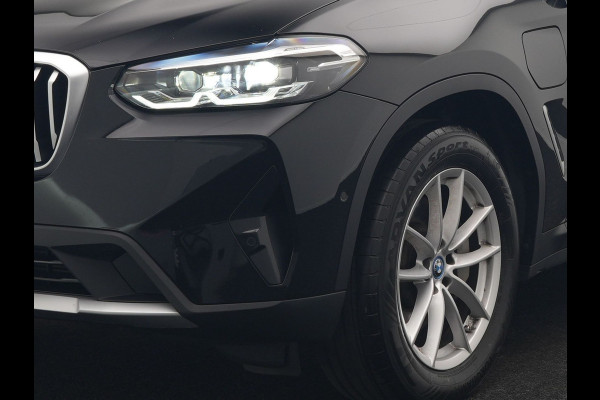 BMW X3 xDrive30e X Line FACELIFT PHEV 293pk Dealer O.H. | Trekhaak Af Fabriek | Panodak | Camera | Sfeerverlichting | Lederen Sportstoelen Verwarmd | Apple Carplay | Navigatie | DAB | Virtual | Cruise Control | Plug In Hybrid |
