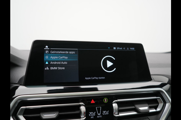 BMW X3 xDrive30e X Line FACELIFT PHEV 293pk Dealer O.H. | Trekhaak Af Fabriek | Panodak | Camera | Sfeerverlichting | Lederen Sportstoelen Verwarmd | Apple Carplay | Navigatie | DAB | Virtual | Cruise Control | Plug In Hybrid |