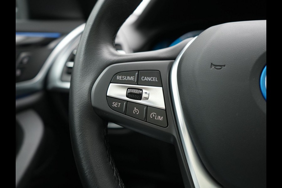 BMW X3 xDrive30e X Line FACELIFT PHEV 293pk Dealer O.H. | Trekhaak Af Fabriek | Panodak | Camera | Sfeerverlichting | Lederen Sportstoelen Verwarmd | Apple Carplay | Navigatie | DAB | Virtual | Cruise Control | Plug In Hybrid |