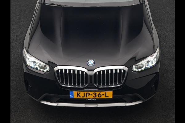 BMW X3 xDrive30e X Line FACELIFT PHEV 293pk Dealer O.H. | Trekhaak Af Fabriek | Panodak | Camera | Sfeerverlichting | Lederen Sportstoelen Verwarmd | Apple Carplay | Navigatie | DAB | Virtual | Cruise Control | Plug In Hybrid |