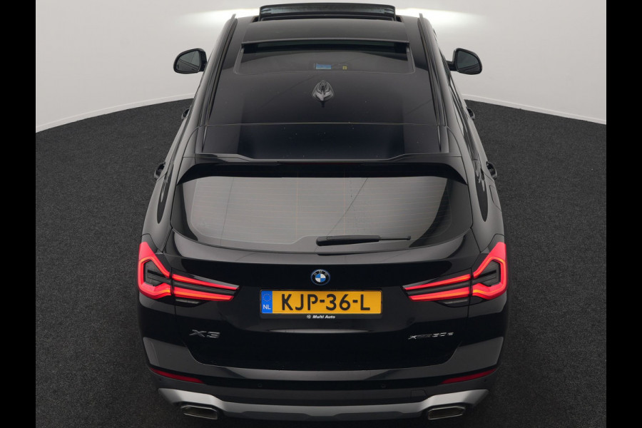 BMW X3 xDrive30e X Line FACELIFT PHEV 293pk Dealer O.H. | Trekhaak Af Fabriek | Panodak | Camera | Sfeerverlichting | Lederen Sportstoelen Verwarmd | Apple Carplay | Navigatie | DAB | Virtual | Cruise Control | Plug In Hybrid |
