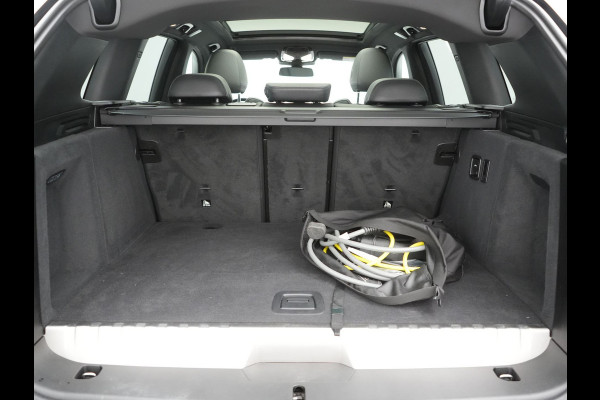 BMW X3 xDrive30e X Line FACELIFT PHEV 293pk Dealer O.H. | Trekhaak Af Fabriek | Panodak | Camera | Sfeerverlichting | Lederen Sportstoelen Verwarmd | Apple Carplay | Navigatie | DAB | Virtual | Cruise Control | Plug In Hybrid |