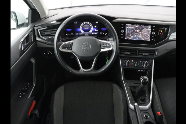 Volkswagen Polo 1.0 TSI Life | Carplay | Navigatie | Parkeerhulp | Adaptive cruise | Airco | File Assistent | Bluetooth | Digital Cockpit | Full LED | Origineel NL