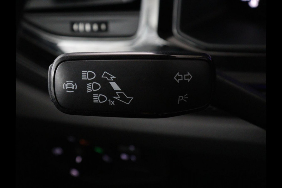 Volkswagen Polo 1.0 TSI Life | Carplay | Navigatie | Parkeerhulp | Adaptive cruise | Airco | File Assistent | Bluetooth | Digital Cockpit | Full LED | Origineel NL