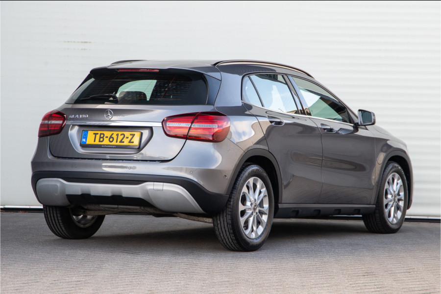Mercedes-Benz GLA 180 Business Solution Camera, Navi, PDC 2018