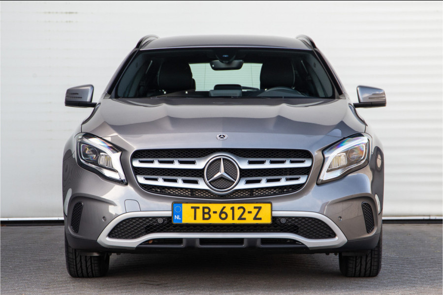 Mercedes-Benz GLA 180 Business Solution Camera, Navi, PDC 2018
