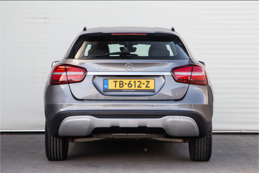 Mercedes-Benz GLA 180 Business Solution Camera, Navi, PDC 2018