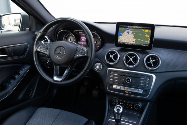 Mercedes-Benz GLA 180 Business Solution Camera, Navi, PDC 2018